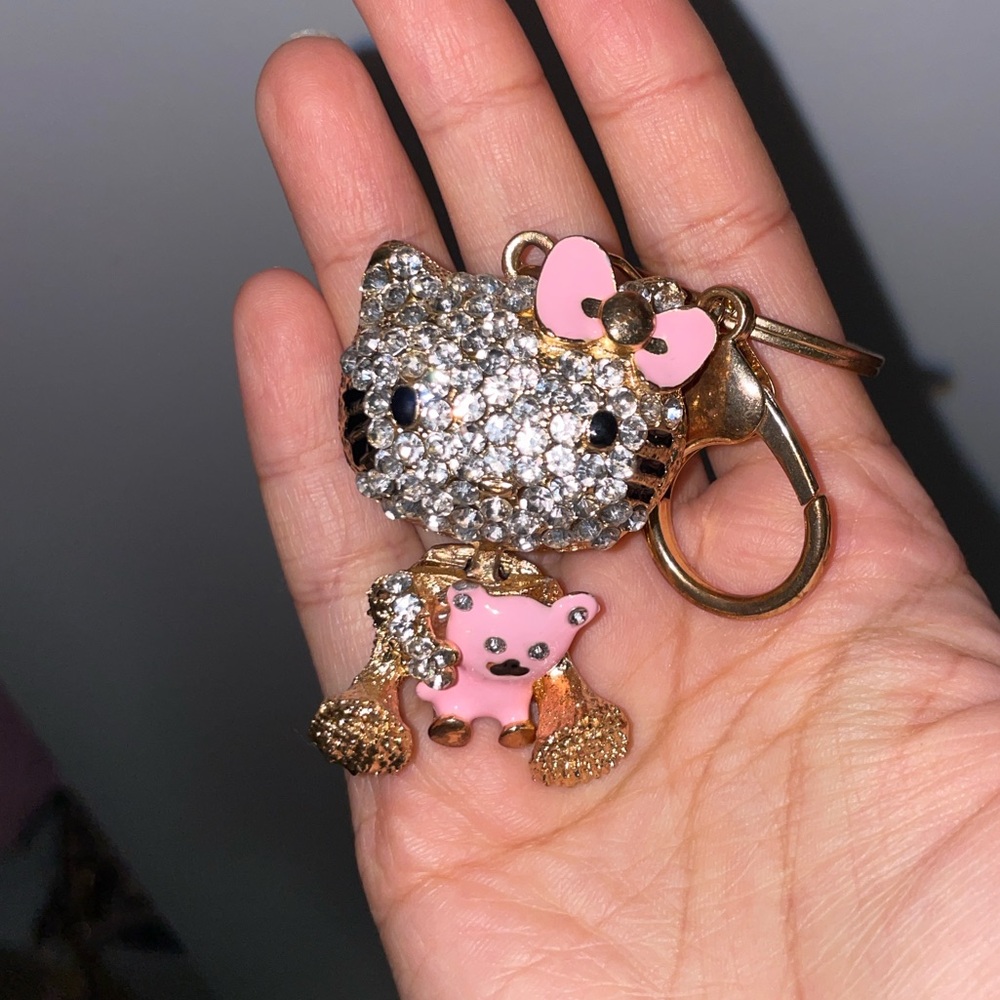Hello kitty bag keychain